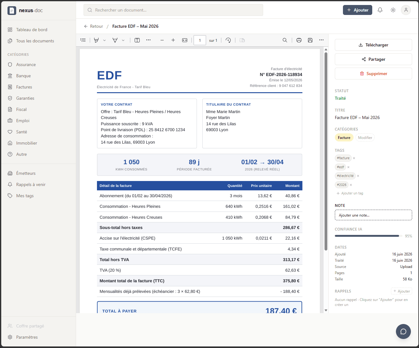 Détail d'une facture EDF dans nexusdoc : le PDF rendu à gauche, et à droite le titre, la catégorie, les tags, les dates et un score de confiance IA de 95%.